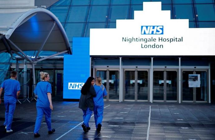 50 % من الأطباء في بريطانيا  سيغادرون NHS بحلول 2028