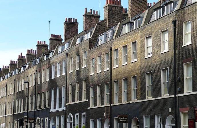 العقار في لندن يجذب انظار المستثمرين  والاسعار متفاوتة بين منطقة واخرى