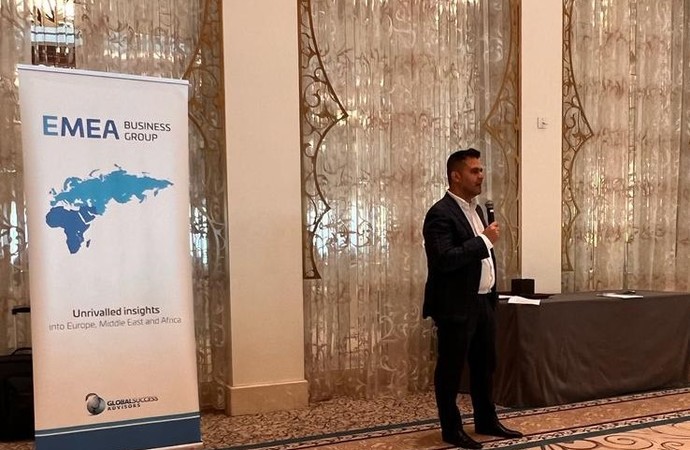 بريجستون" تناقش الديناميكيات المتغيرة لسوق السيارات مع أقطاب هذا القطاع