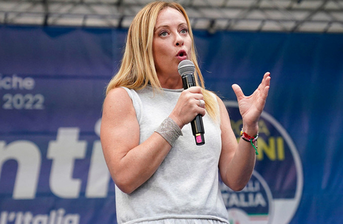 رئيسة وزراء ايطاليا : اتحمل مسؤولية القرار بفرض ضريبة على ارباح البنوك