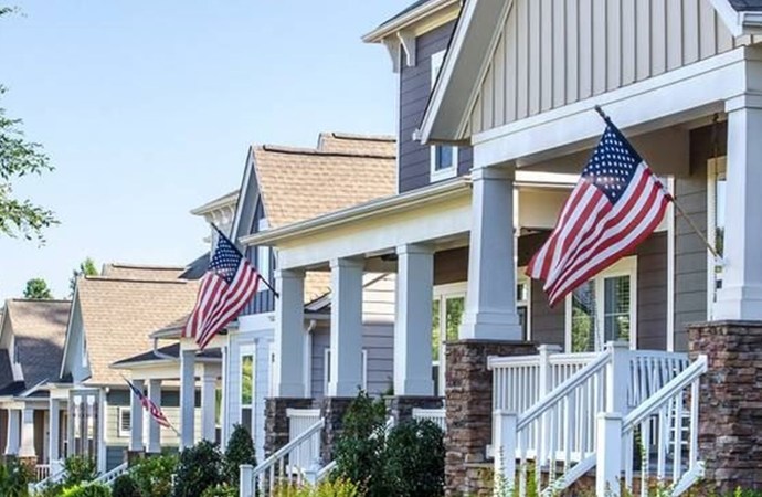  تراجع كبير في طلبات شراء المساكن  في الولايات المتحدة بسبب رفع الفوائد