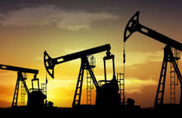 النفط الخام يحقق اعلى وتيرة مكاسب اسبوعية 