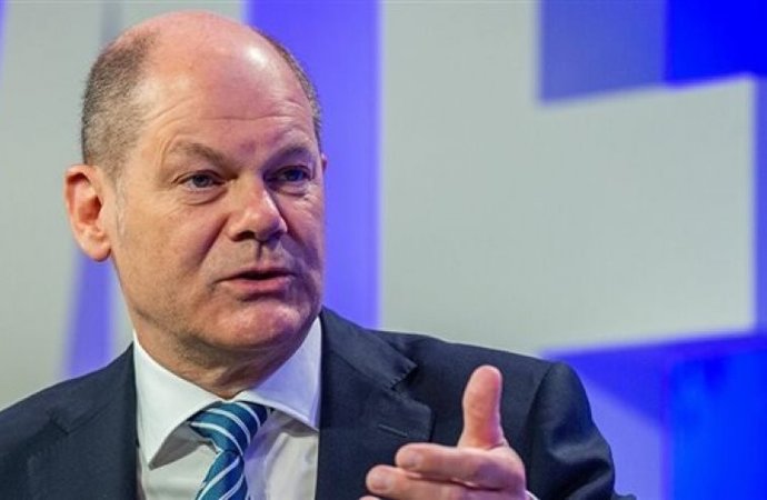 المستشار الألماني يسعى للحصول  على غاز طبيعي من نيجيريا