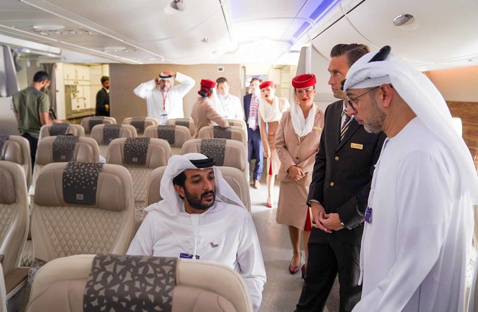 وزير الاقتصاد زار معرض دبي للطيران  وعقد محادثتات مح وزراء عرب واجانب