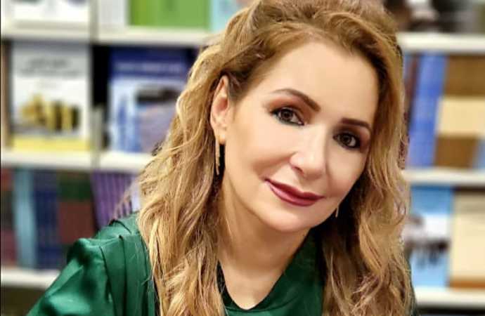 توقيع كتاب "القانون الجزائي الدولي"  لـالدكتورة جنان الخوري الفخري