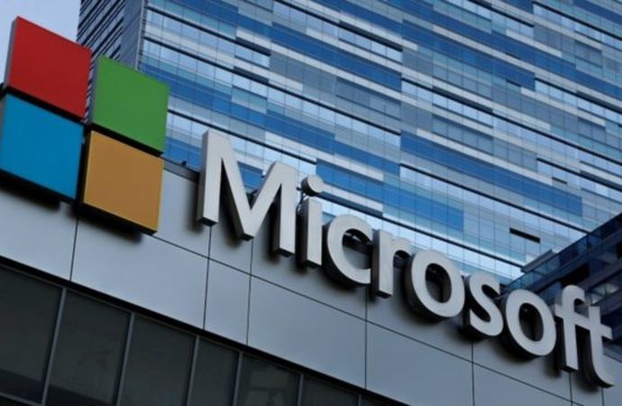 "مايكروسوفت" تستثمر في بريطانيا  لتعزيز اقتصاد الذكاء الاصطناعي 