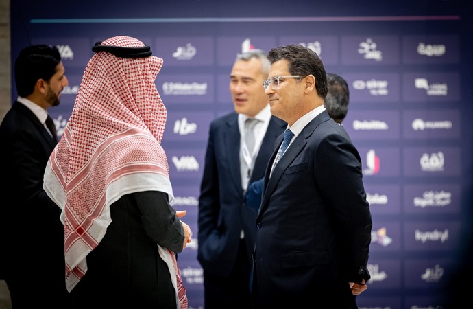 الاعلان عن شراكة بين ديلويت وفنتك  السعودية لإطلاق برنامج ”مكّن“