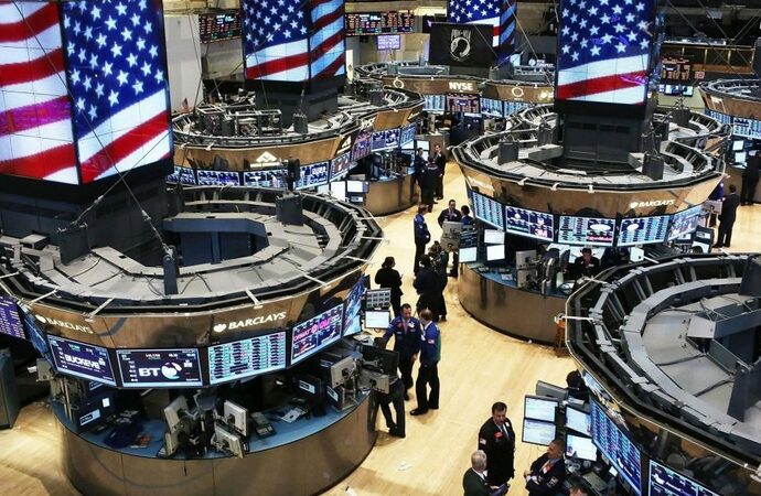 سوق الاسهم الاميركية تتأثر بتراجع اسهم الشركات  العملاقة