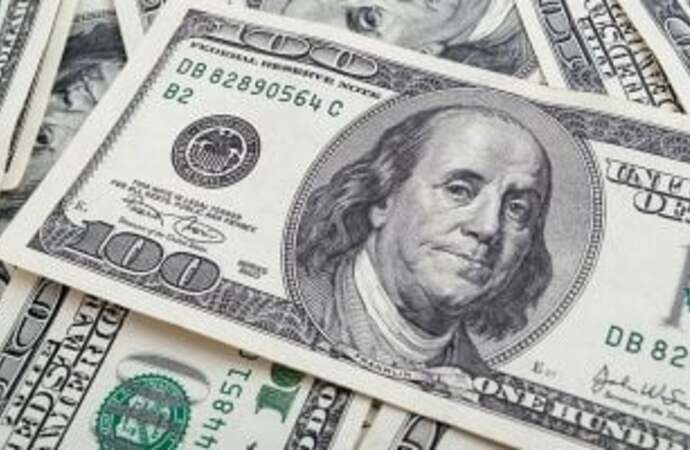 انتعاش سعر الدولار مع اقتراب صدور البيانات الاقتصادية