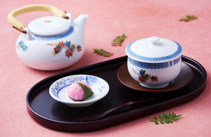 أجواء موسم "ساكورا"  على رحلات طيران الإمارات