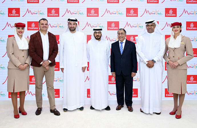 طيران الإمارات تعزز شراكتها  السياحية مع موريشيوس وأوغندا 