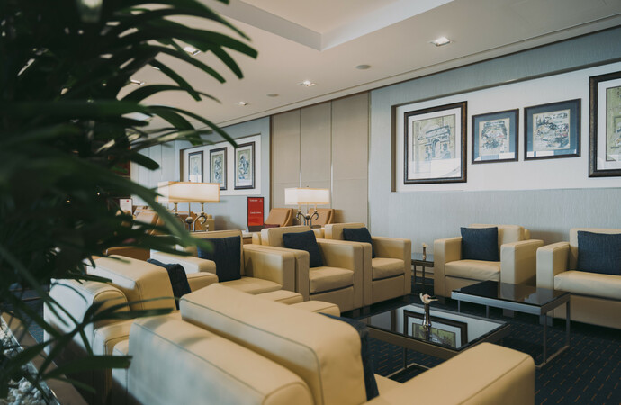 طيران الإمارات تفتتح صالتها  الجديدة في مطار شارل ديغول 