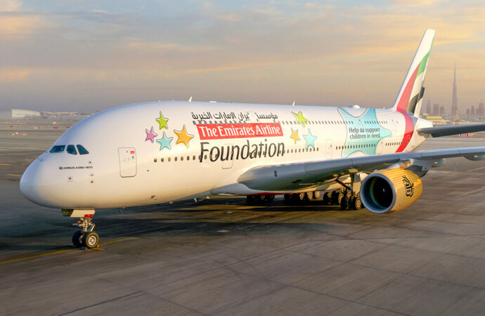 طيران الإمارات تكشف عن كسوة  جديدة لطائرة إيرباص A380 