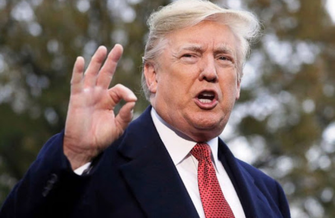 ترامب : كل من يتخلى عن الدولار سنفرض تعرفة 100% على سلعه