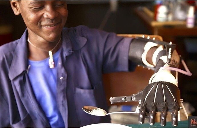 منتدى "الروبوتات في أفريقيا" ضمن  فعاليات مؤتمر آيروس في أبوظبي