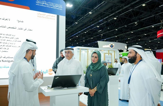 دائرة الموارد البشرية لحكومة دبي  تختتم مشاركتها في معرض للوظائف 