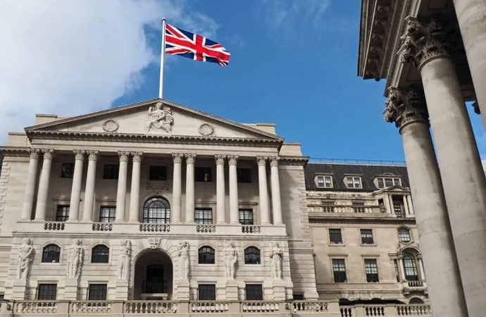 الجنيه الاسترليني واصل تراجعه بعد تقرير سوق العمل البريطاني 