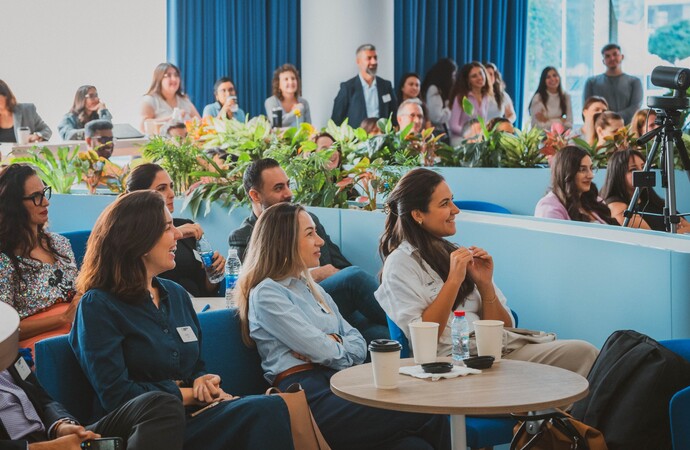 دراسة تشير إلى استمرار انخفاض  تمثيل النساء في المناصب القيادية