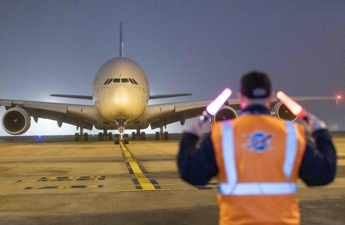 لاتحاد للطيران تنشر نتائج حركة  الركاب لشهر تشرين الثاني 2024 أ