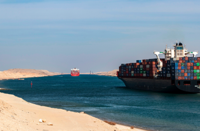 قناة السويس: الاحداث أكدت عدم وجود بديل مستدام للقناة