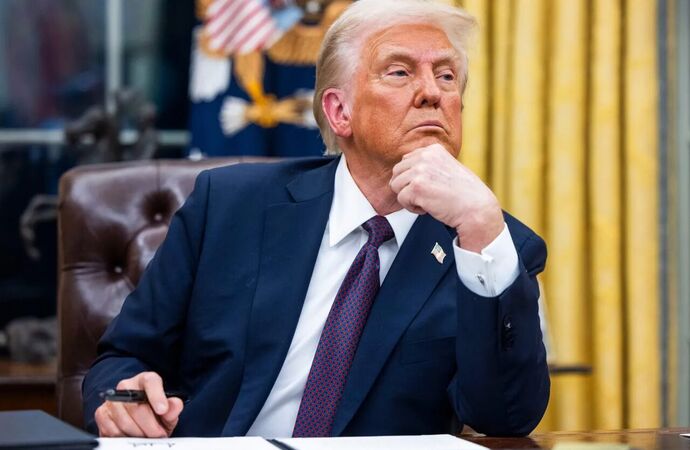 ترامب يستهدف الصين بأكبر حزمة  قيود منذ عودته للبيت الأبيض