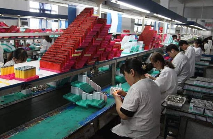 نشاط المصانع الصينية يتوسع رغم حرب التعريفات التجارية الاميركية