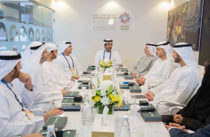 مجلس الإمارات للسياحة يستعرض  مبادرات تطوير القطاع السياحي 