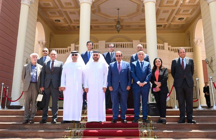 جامعة حمدان بن محمد تتعاون  مع جامعتي بورسعيد والبريطانية 