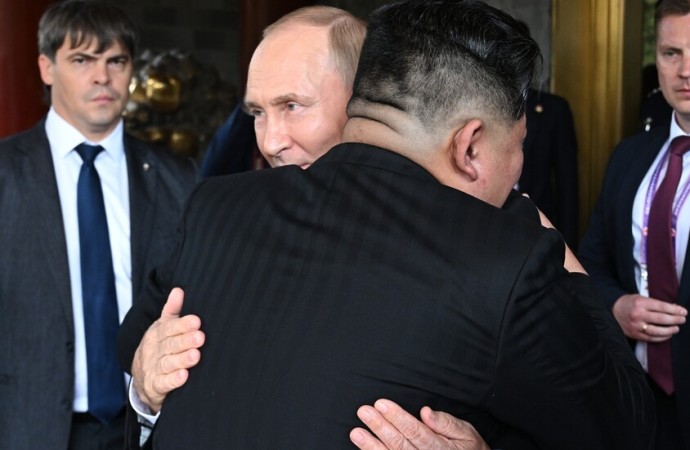  الرئيس الروسي يكشف عن مشاريع  اقتصادية هامة مع كوريا الشمالية