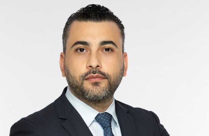   انخفاض طفيف لاسعار الذهب  بعد قرار خفض الفائدة الاميركية 	