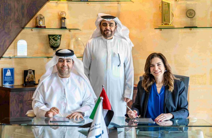  	  جامعة حمدان بن محمد الذكية  توقّع مذكرة تفاهم مع "ذا كود  " 