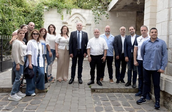 دبوسي من بلدة بسلوقيت الشمالية:ندعم                                       المبادرات التي تنمية المجتمعات الريفية