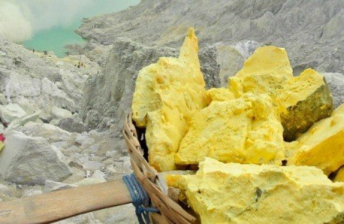 روسيا تحظر مؤقتا تصدير الكبريت  الصناعي بهدف دعم إنتاج الأسمدة 