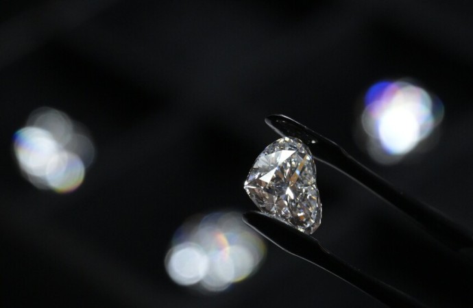 شركة روسية تتوقع  ارتفاع أسعار الألماس 