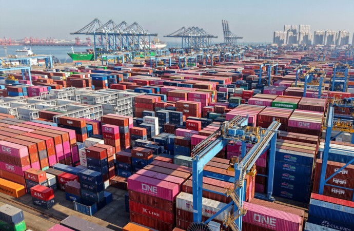 روسيا في المركز الثالث  من حيث الفائض التجاري