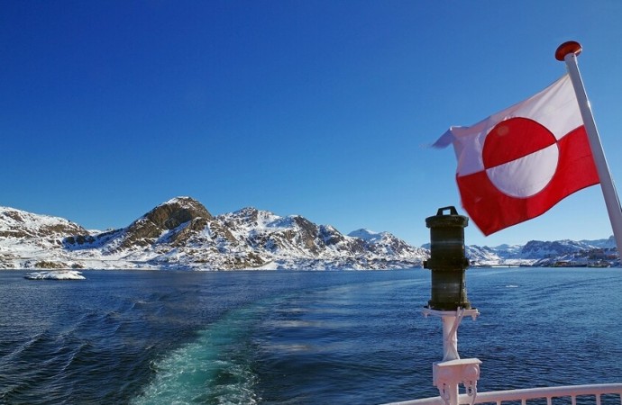 ثروات بمليارات الدولارات  تحت جليد جزيرة غرينلاند