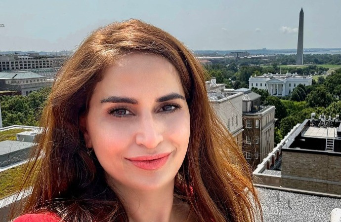 حين يتحوّل النقد إلى خصومة:  قراءة في ظاهرة إلهان عمر السياسية