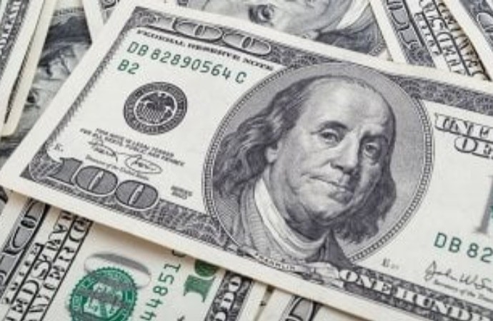  مؤشر الدولار يصعد إلى 99.62  بعد تطورالحرب في الشرق الأوسط