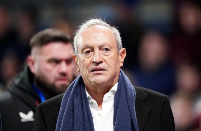  ساويرس يغلق مكتبه العائلي في لندن  ويوجه ثروته إلى مصر والإمارات