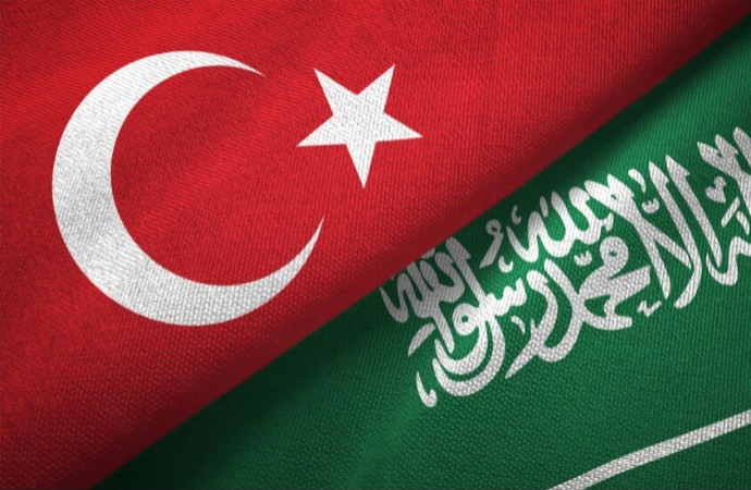 تركيا والسعودية توقعان اتفاقا  لإحياء "خط الحجاز" الحديدية