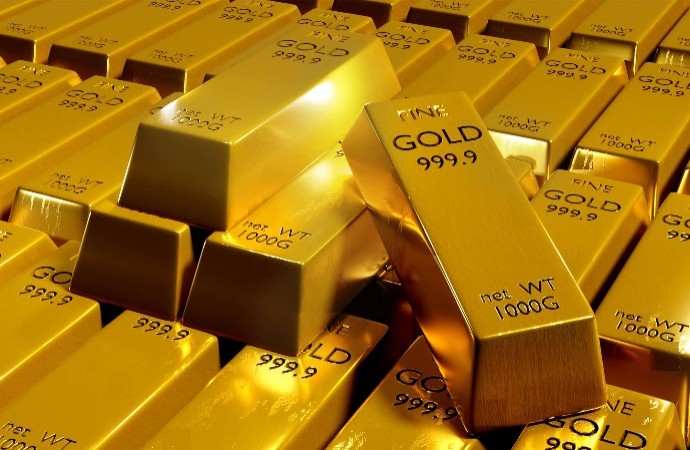  الذهب يرتفع والنفط يتراجع   بعد الغاء الهجوم على إيران 