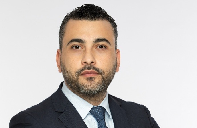  الدولار يستقروسط حالة عدم اليقين بشأن الوضع الجيوسياسي