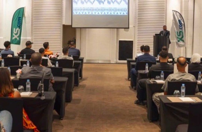 "إكس أس دوت كوم" تجمع  شركاءها ووكلاءها بالمغرب 