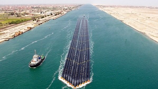 تقرير دولي يرصد تحولا لافتا في مصروقناة السويس في قلب المشهد