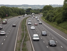 أخطر نقاط القيادة في بريطانيا  غالبة السائقين يخالفون القانون
