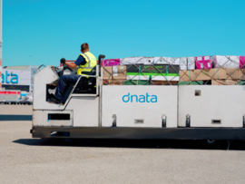 دناتا تتعامل مع 42 ألف طن من الزهور سنوياً عبر مرافقها الحديثة للشحن في مطار أمستردام