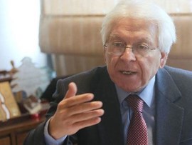 سكرية ل "مجلة 24 " لماذا هذا الفلتان في سوق الدواء، ومن يحمي المافيا او كارتيل الدواء في لبنان ؟