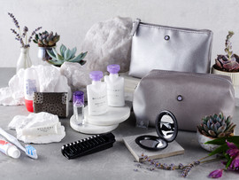 طيران الإمارات تطرح مستلزمات    الرفاهية الجديدة على الطائرة  