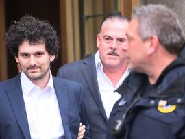  قاض فدرالي يطالب بسجن  الملياردير سام بانكمان فرايد