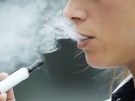 سيجارة واحدة الكترونية تساوي 50   تقليدية!!